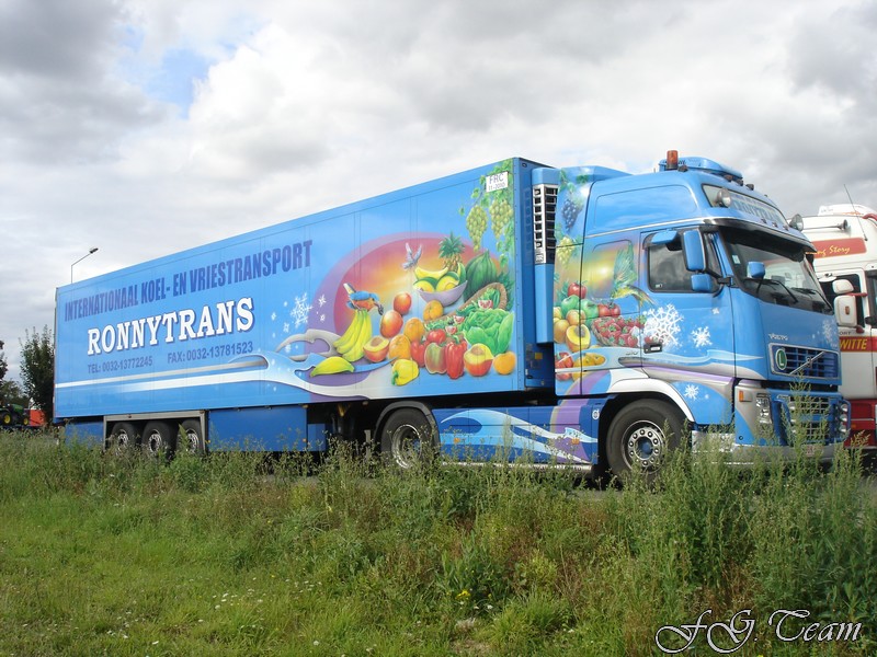 Ronnytrans.JPG